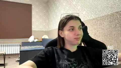 Snapshot of franciscokibodeaux chatting on 11.26.25 Melissa online show from 11.26.25