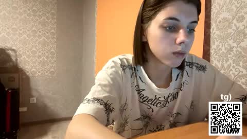 Snapshot of franciscokibodeaux chatting on 11.30.25 Melissa online show from 11.30.25