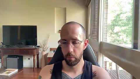 frank_perry2332 online show from 04.21.26