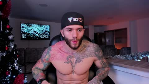 Snapshot of frankfarrellx chatting on 12.17.24 Frank Farrell. Hey remember to give me a thumbs up Ty online show from 12.17.24