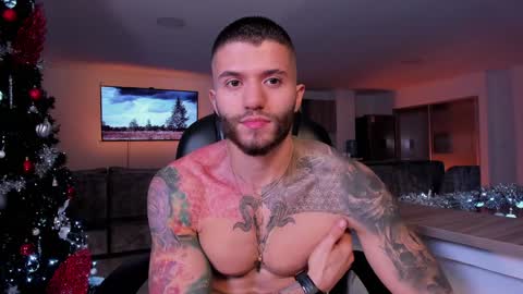 Snapshot of frankfarrellx chatting on 12.19.24 Frank Farrell. Hey remember to give me a thumbs up Ty online show from 12.19.24