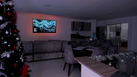 Snapshot of frankfarrellx chatting on 01.10.25 Frank Farrell. Hey remember to give me a thumbs up Ty online show from 01.10.25