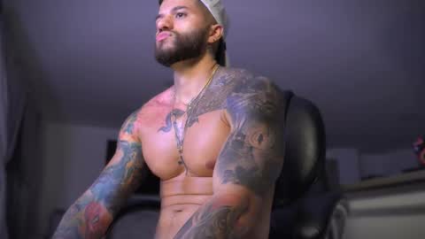 Snapshot of frankfarrellx chatting on 10.13.25 Frank Farrell. Hey remember to give me a thumbs up Ty online show from 10.13.25