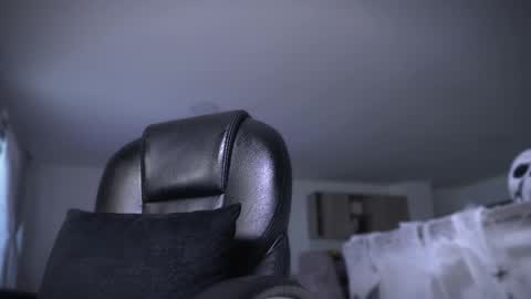 Snapshot of frankfarrellx chatting on 10.26.25 Frank Farrell. Hey remember to give me a thumbs up Ty online show from 10.26.25