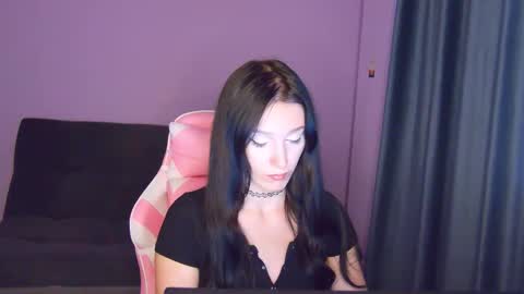 Snapshot of frankie_nora chatting on 09.10.25 nora online show from 09.10.25