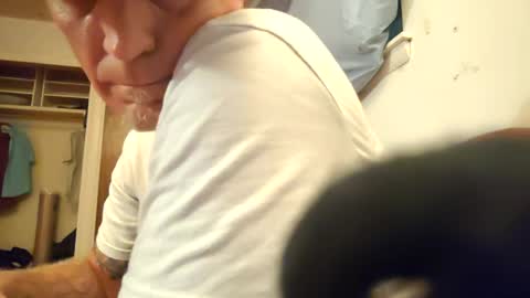 Famous Blue Eyes online show from 06.22.26