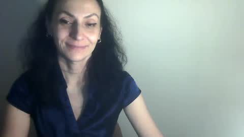 frankieteasing online show from 12.31.24