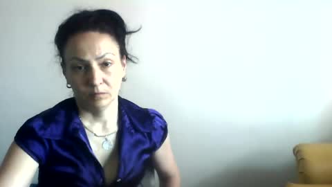 frankieteasing online show from 08.03.26