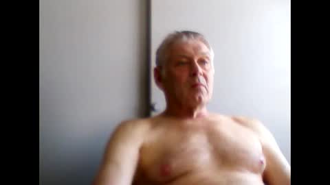 Snapshot of frannkboy61 chatting on 05.26.26 frannkboy61 online show from 05.26.26