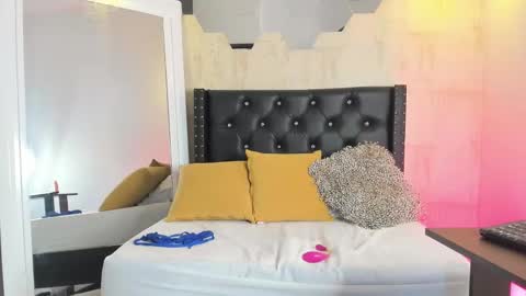 Fransheska online show from 12.05.24