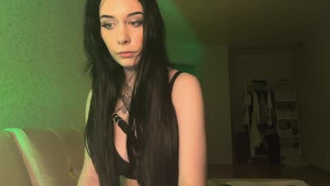 mistress Bastet and  mintcola online show from 01.23.25