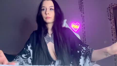mistress Bastet and  mintcola online show from 02.19.25