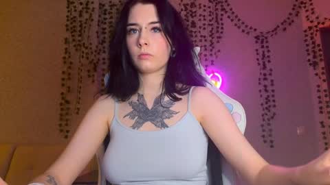 mistress Bastet and  mintcola online show from 02.25.25