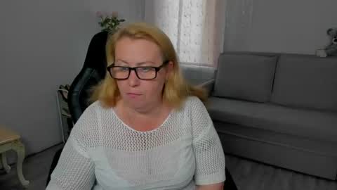Snapshot of fraumartha chatting on 07.10.26 FrauMartha online show from 07.10.26
