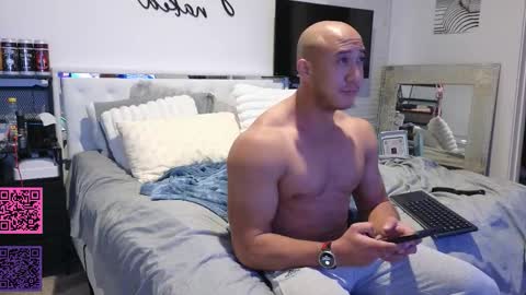 Snapshot of freakingfitness chatting on 10.26.25 Fucking Fitness online show from 10.26.25