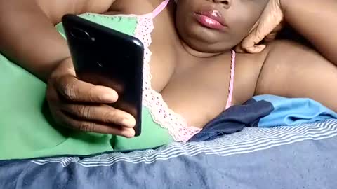 freaky08 online show from 10.17.25