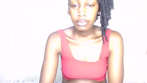 Snapshot of freaky_beauty chatting on 03.17.26 freaky_beauty online show from 03.17.26