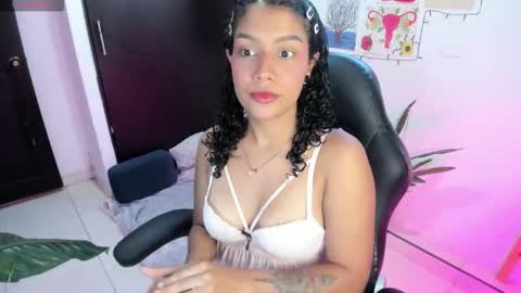 Lia Gomez online show from 09.10.25