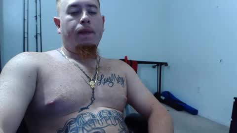 Snapshot of freakyfreddie305 chatting on 10.10.25 freakyfreddie305 online show from 10.10.25