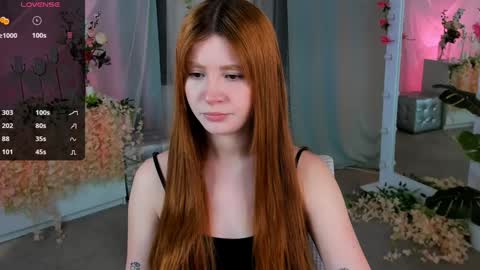 Snapshot of freckle_diyana chatting on 02.03.25 Diyana online show from 02.03.25
