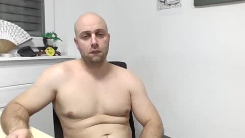 Snapshot of freddow chatting on 12.04.24 freddow online show from 12.04.24