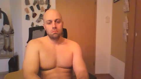 Snapshot of freddow chatting on 12.16.24 freddow online show from 12.16.24