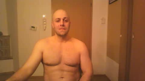 Snapshot of freddow chatting on 01.10.25 freddow online show from 01.10.25