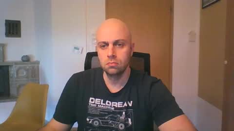 Snapshot of freddow chatting on 02.04.25 freddow online show from 02.04.25