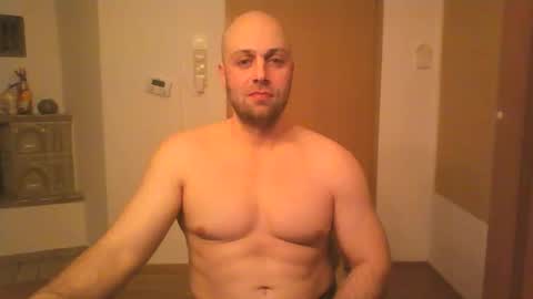 Snapshot of freddow chatting on 02.06.25 freddow online show from 02.06.25