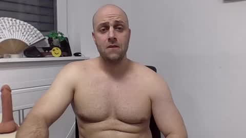 Snapshot of freddow chatting on 02.12.25 freddow online show from 02.12.25