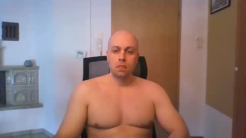 Snapshot of freddow chatting on 02.20.25 freddow online show from 02.20.25