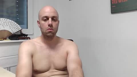 Snapshot of freddow chatting on 10.14.25 freddow online show from 10.14.25