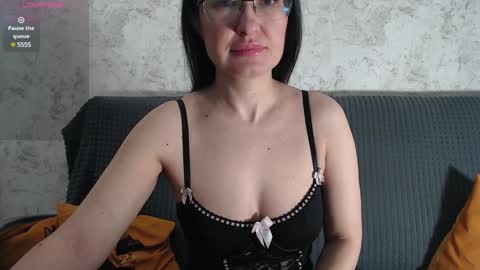 Snapshot of frederica_ chatting on 12.29.24 frederica_ online show from 12.29.24