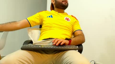 Snapshot of fredy_hunks chatting on 06.21.26 Fredy online show from 06.21.26