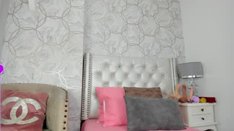 Frehia   online show from 03.22.26