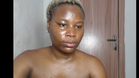 frekkymorelle online show from 10.17.25