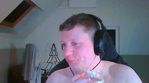 Snapshot of frenchfrieswithmayo chatting on 02.27.26 French fries online show from 02.27.26