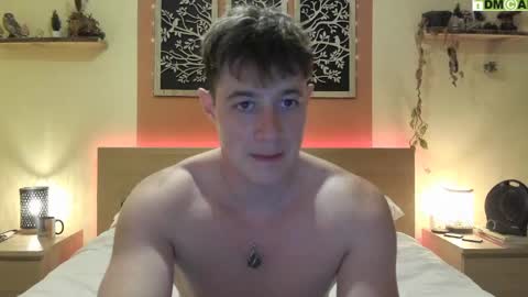 French Horny Bibs online show from 02.21.25