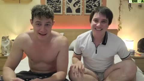 French Horny Bibs online show from 03.04.25