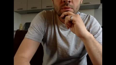 Snapshot of frenchy_from_paris chatting on 05.17.26 frenchy_from_paris online show from 05.17.26