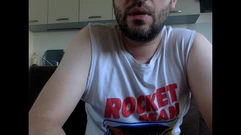 Snapshot of frenchy_from_paris chatting on 05.25.26 frenchy_from_paris online show from 05.25.26