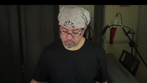 Snapshot of freqmoar chatting on 03.04.26 freqmoar online show from 03.04.26