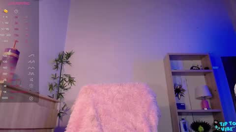 Snapshot of fresita44 chatting on 12.29.24 see u 500 pm hora col online show from 12.29.24
