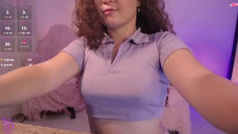 Snapshot of fresita44 chatting on 09.09.25 see u 500 pm hora col online show from 09.09.25