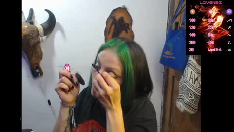 Snapshot of freyaa_sorceress chatting on 12.20.24 freyaa_sorceress online show from 12.20.24