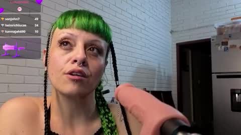 Snapshot of freyaa_sorceress chatting on 09.22.25 freyaa_sorceress online show from 09.22.25