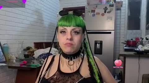 Snapshot of freyaa_sorceress chatting on 10.03.25 freyaa_sorceress online show from 10.03.25