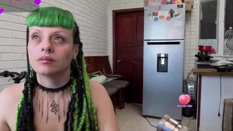 Snapshot of freyaa_sorceress chatting on 10.04.25 freyaa_sorceress online show from 10.04.25