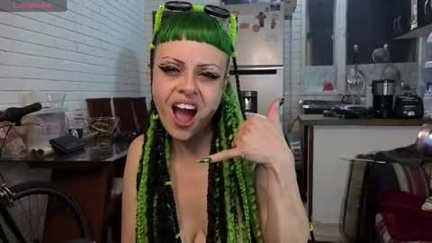 Snapshot of freyaa_sorceress chatting on 10.10.25 freyaa_sorceress online show from 10.10.25