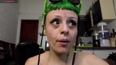 Snapshot of freyaa_sorceress chatting on 10.13.25 freyaa_sorceress online show from 10.13.25